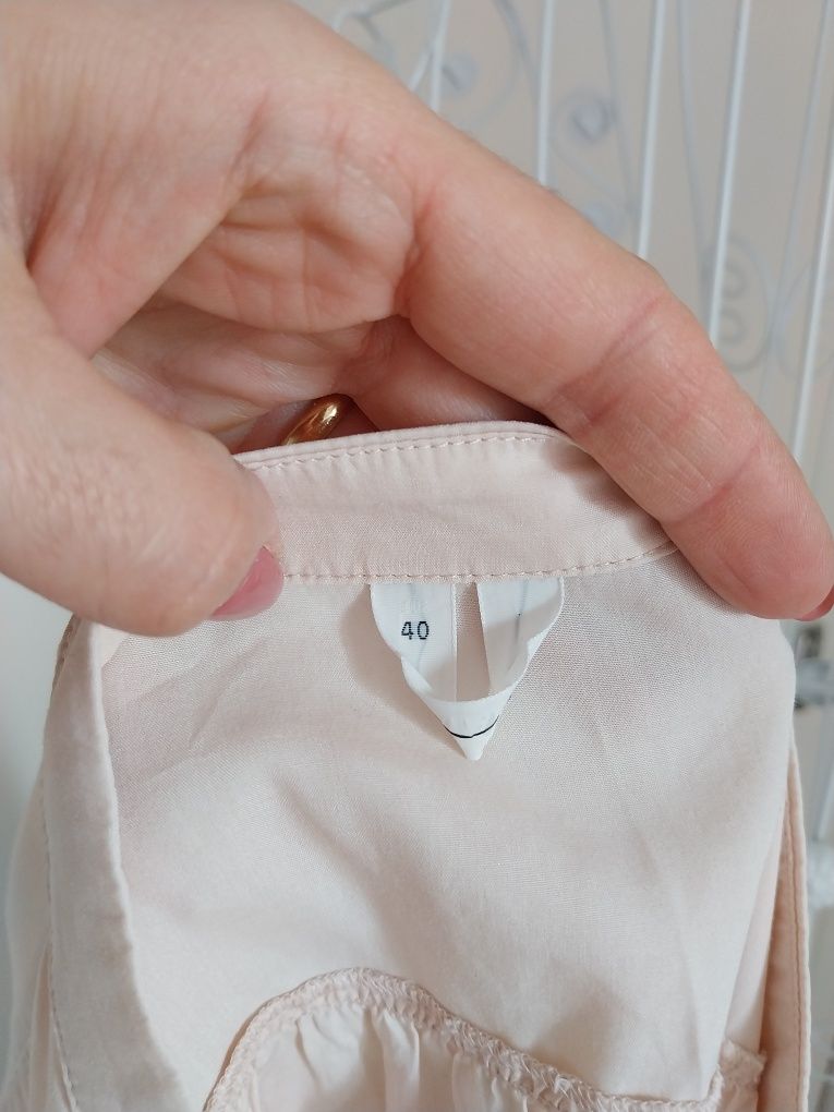 Blusa nude | manga curta | Arket | Tamanho 40 | muito bom estado