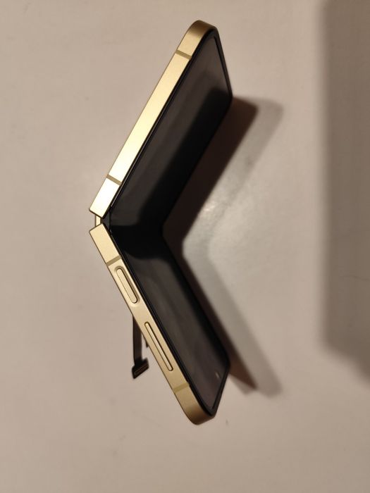 Flip z 6 ramka złota  ( żółta)