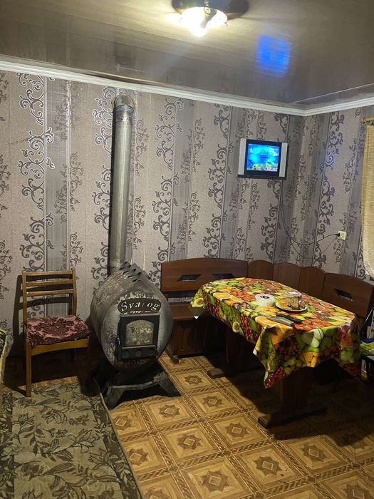 Здаються 2 затишні кімнати в будинку р-н Вороніна