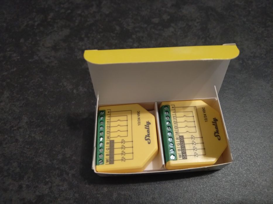 Shelly RGBWPM plus 2 szt nowe LED sterownik