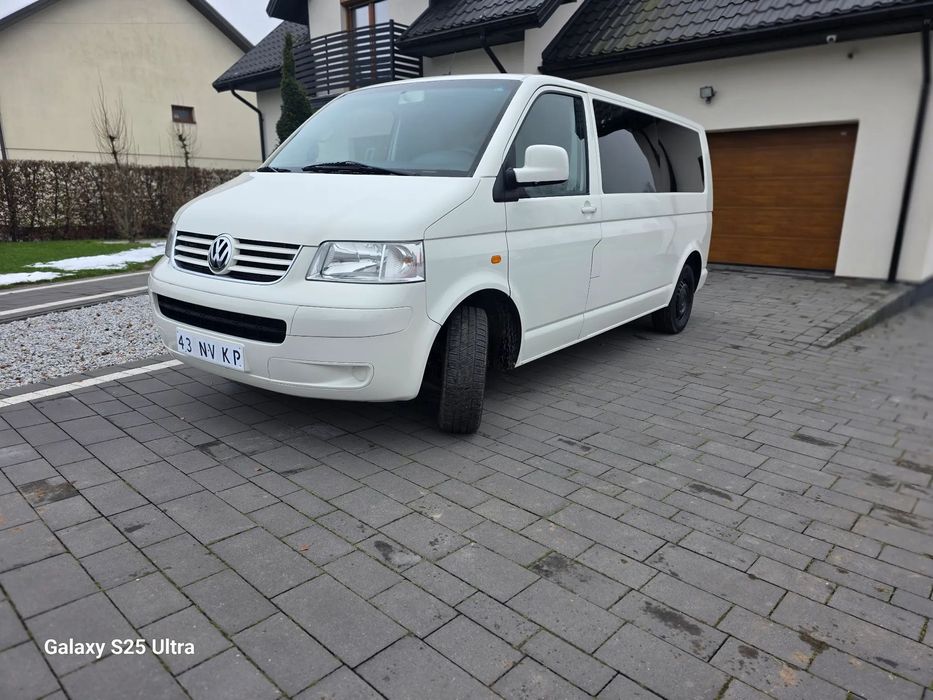 Volkswagen Transporter  Transporter 9-osob NISKI PRZEBIEG 190 tys
