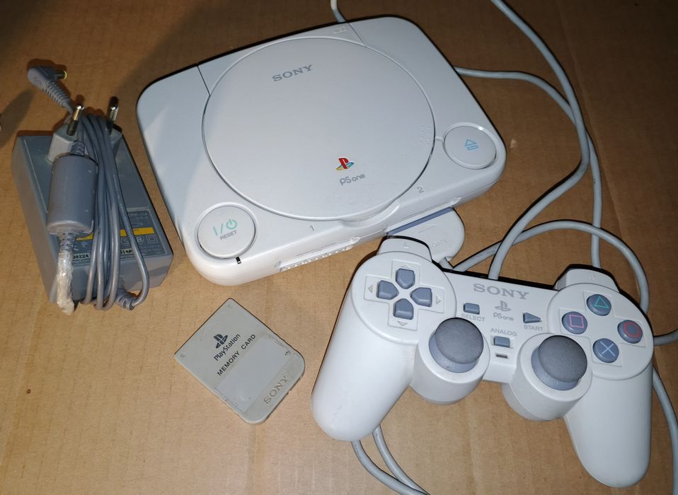 Sony PlayStation One (SCPH-102)