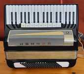 Akordeon Hohner Lucia IV