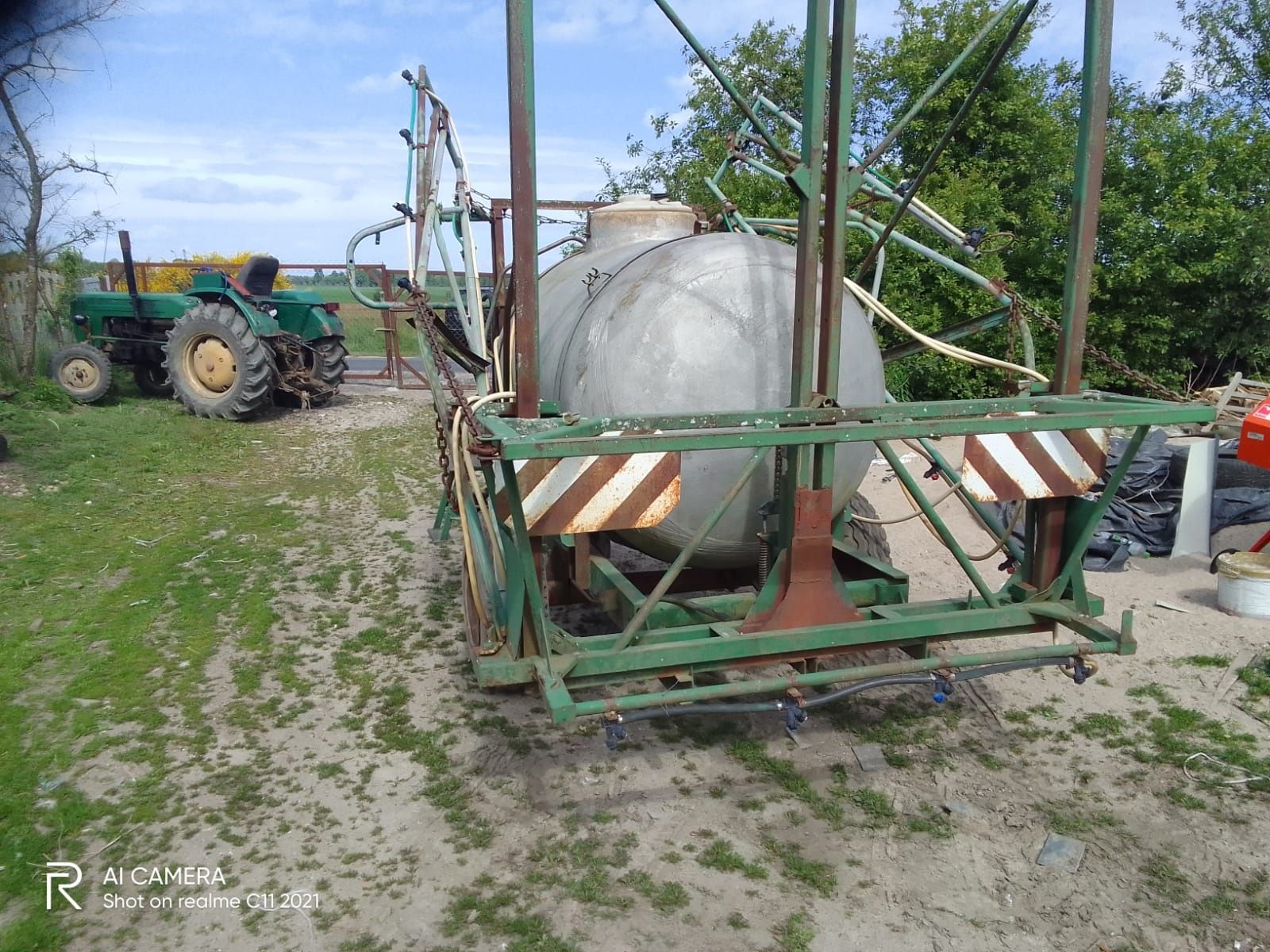 Opryskiwacz wciągany poj.2000l