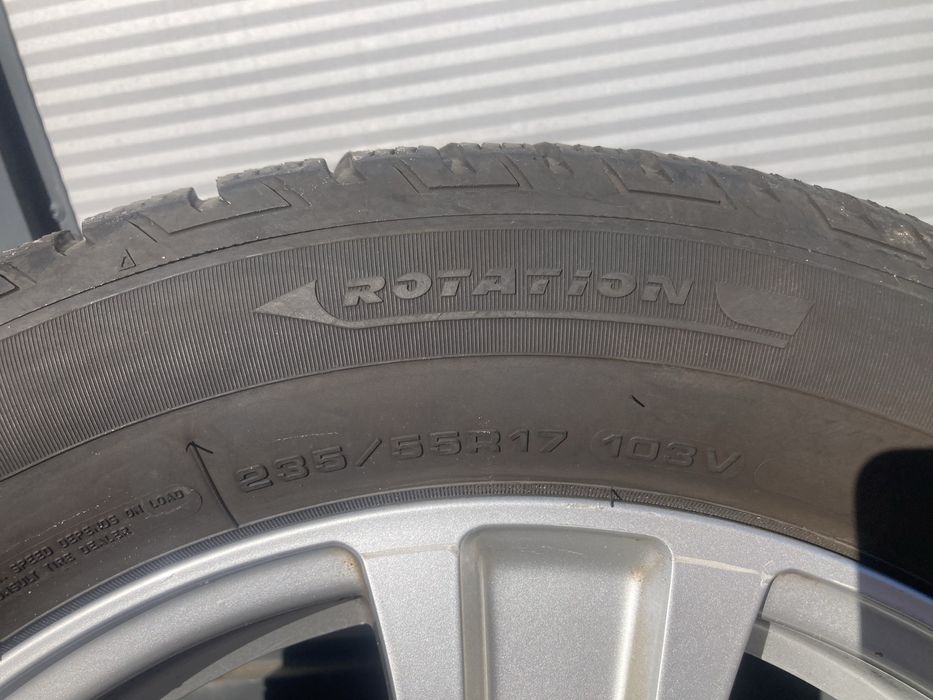 5x108 Ford Kuga S Max Galaxy 235/55/17 KBA47512 ET45 7,5J x17 Komplet