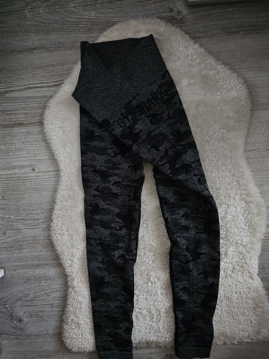 Legginsy gymshark Rozmiar S Camo Moro Wysoki stan spodnie Gymshark
