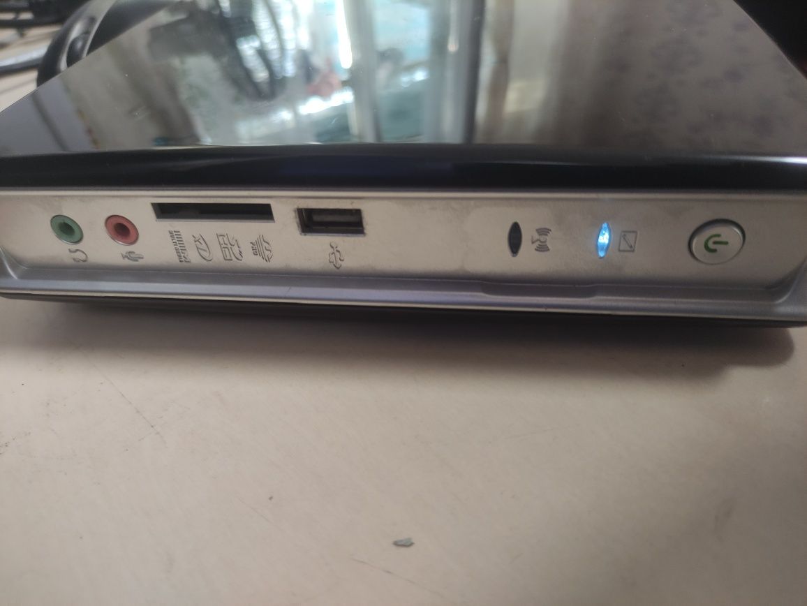 Міні ПК Zotac Zbox ID- 41 plus-е в робочому стані.