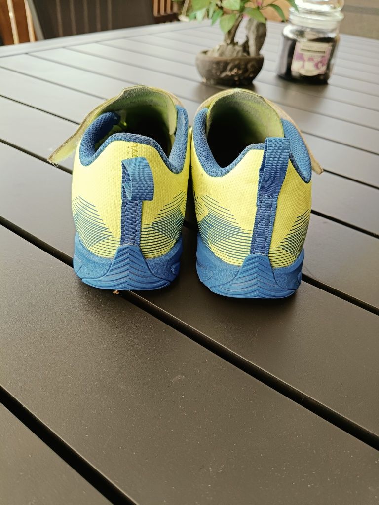 Halówki PUMA r. 33