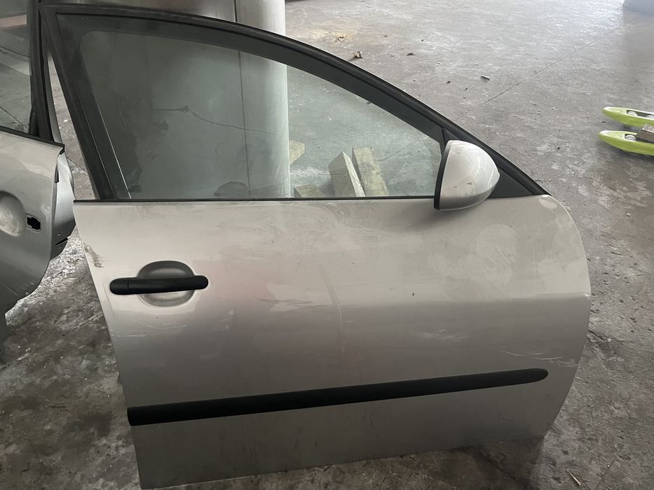 Porta frente direita SEAT ibiza 6L