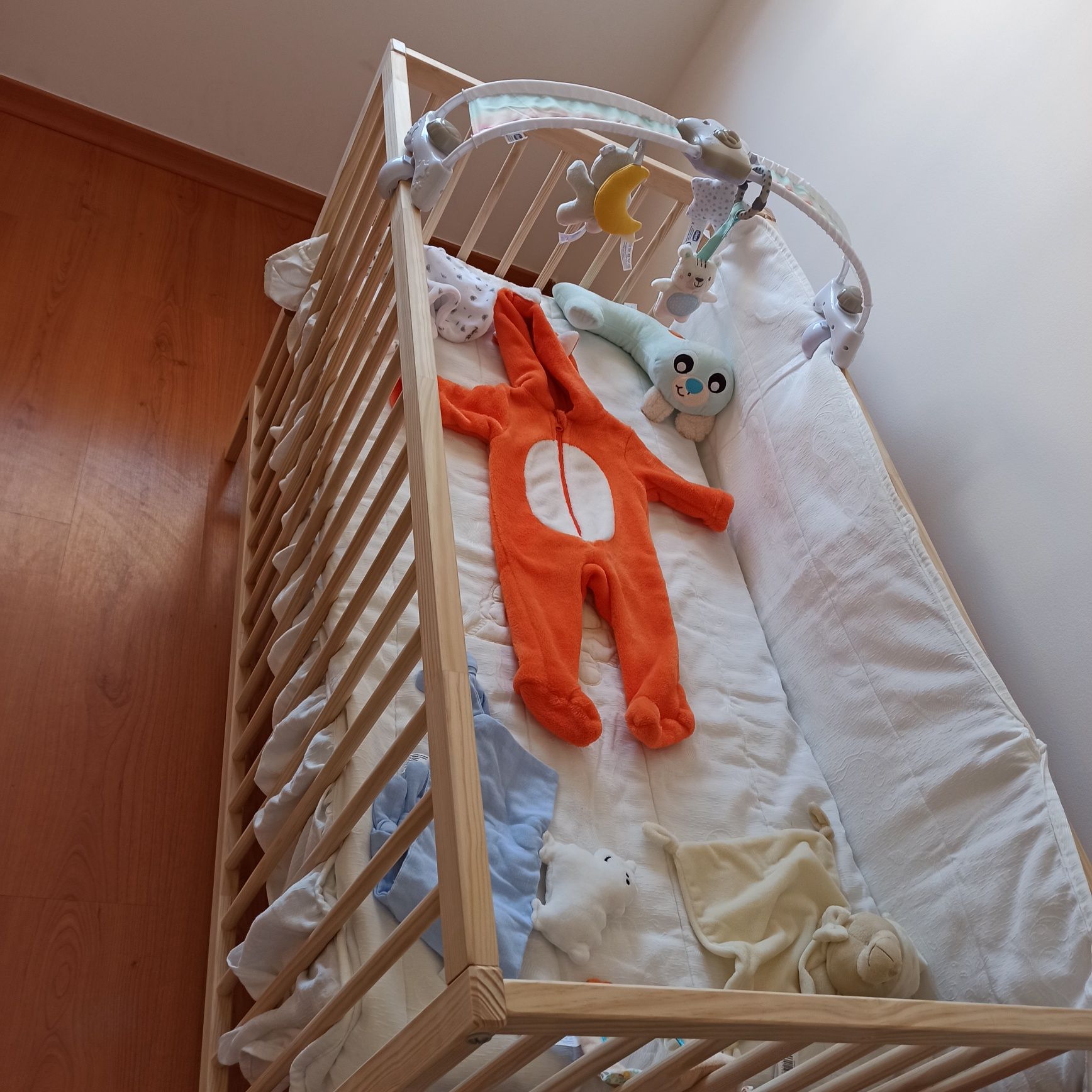 Cama/berço com colchão