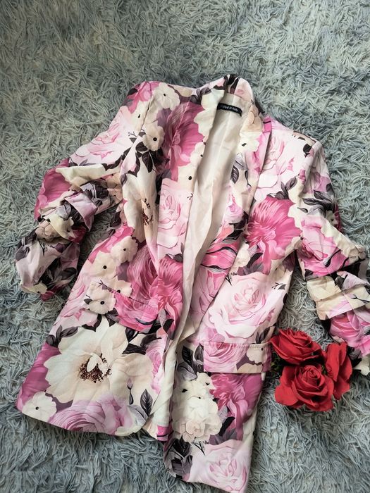 Cudna marynarka damska w kwiaty S -M