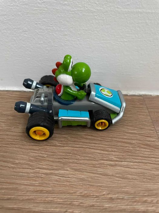 Figura Yoshi Pull & Speed Mario Kart