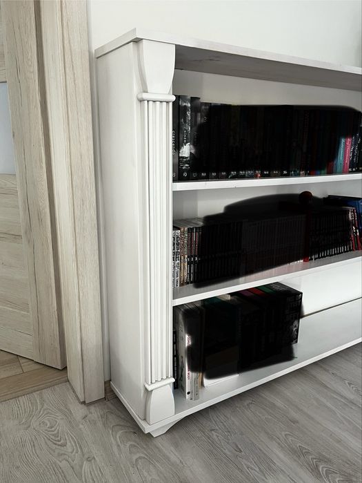 Regał / półki na książki