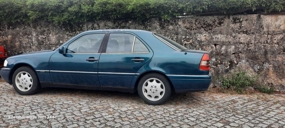 Vendo peças Mercedes E200 de 1995