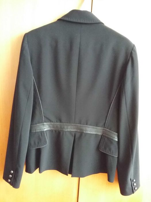 Blazer novo preto com couro tam.36 da Ana Sousa