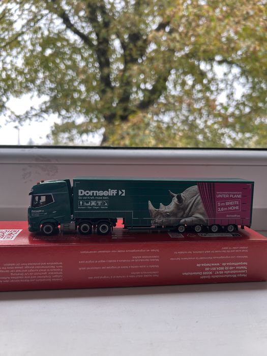 Herpa model ciężarówki DAF XG+ naczepa „Dornseiff" skala 1:87