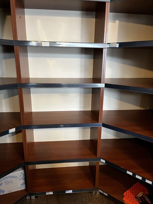 regał wysokość 211cm , szerokość 78cm , głębokość 40cm ,