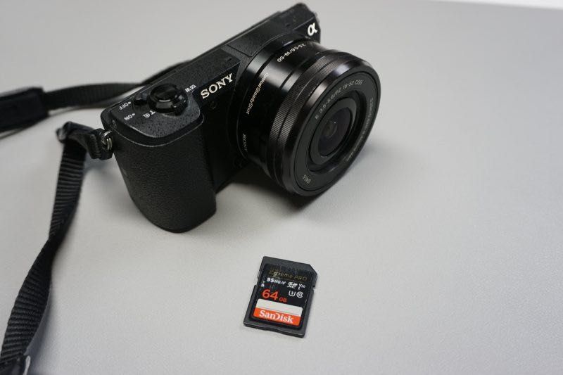 Aparat Sony A5100 + Obiektyw