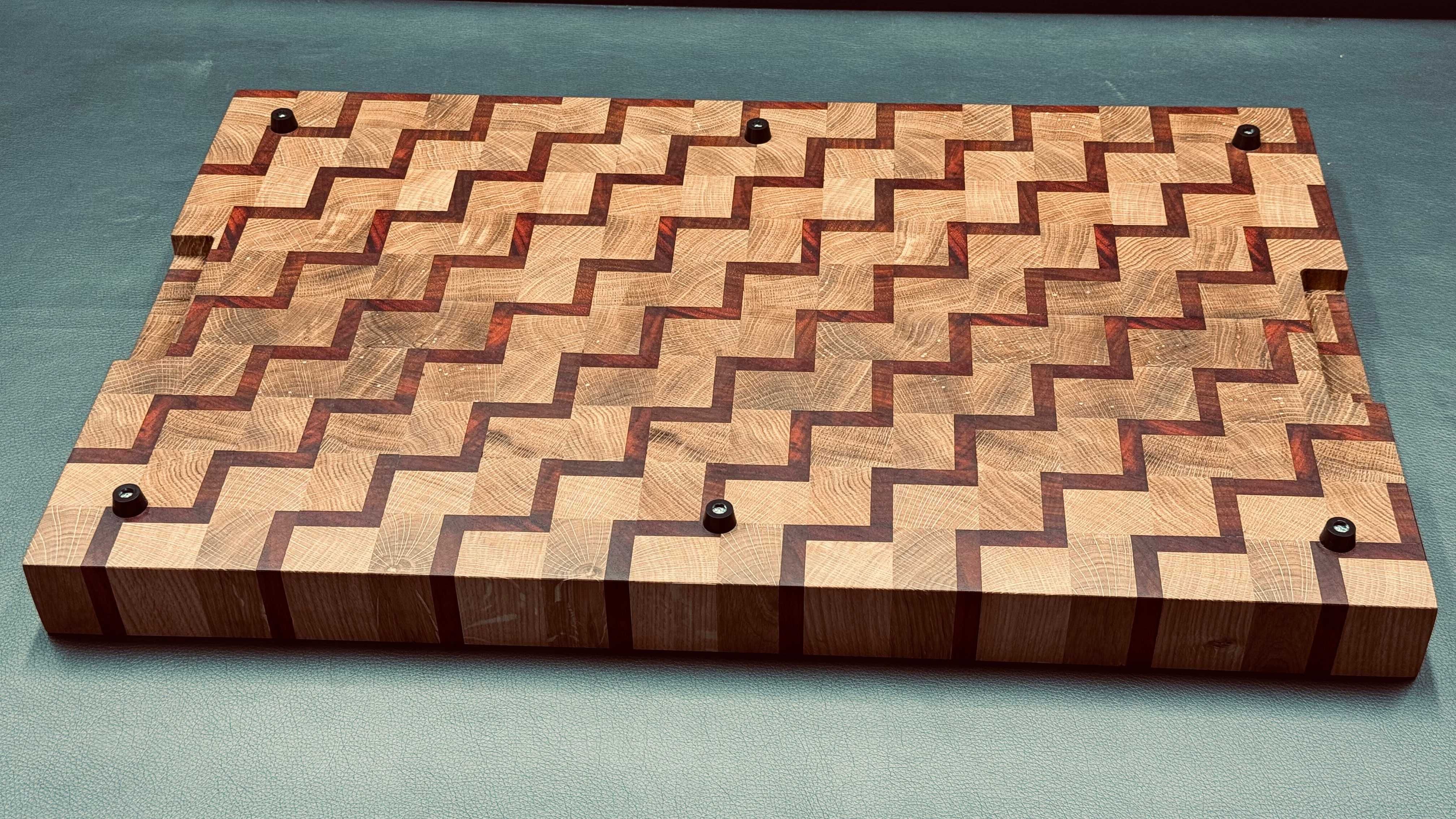 Sztorcowa deska do krojenia (DĄB / PADOUK) 600x380x42 mm