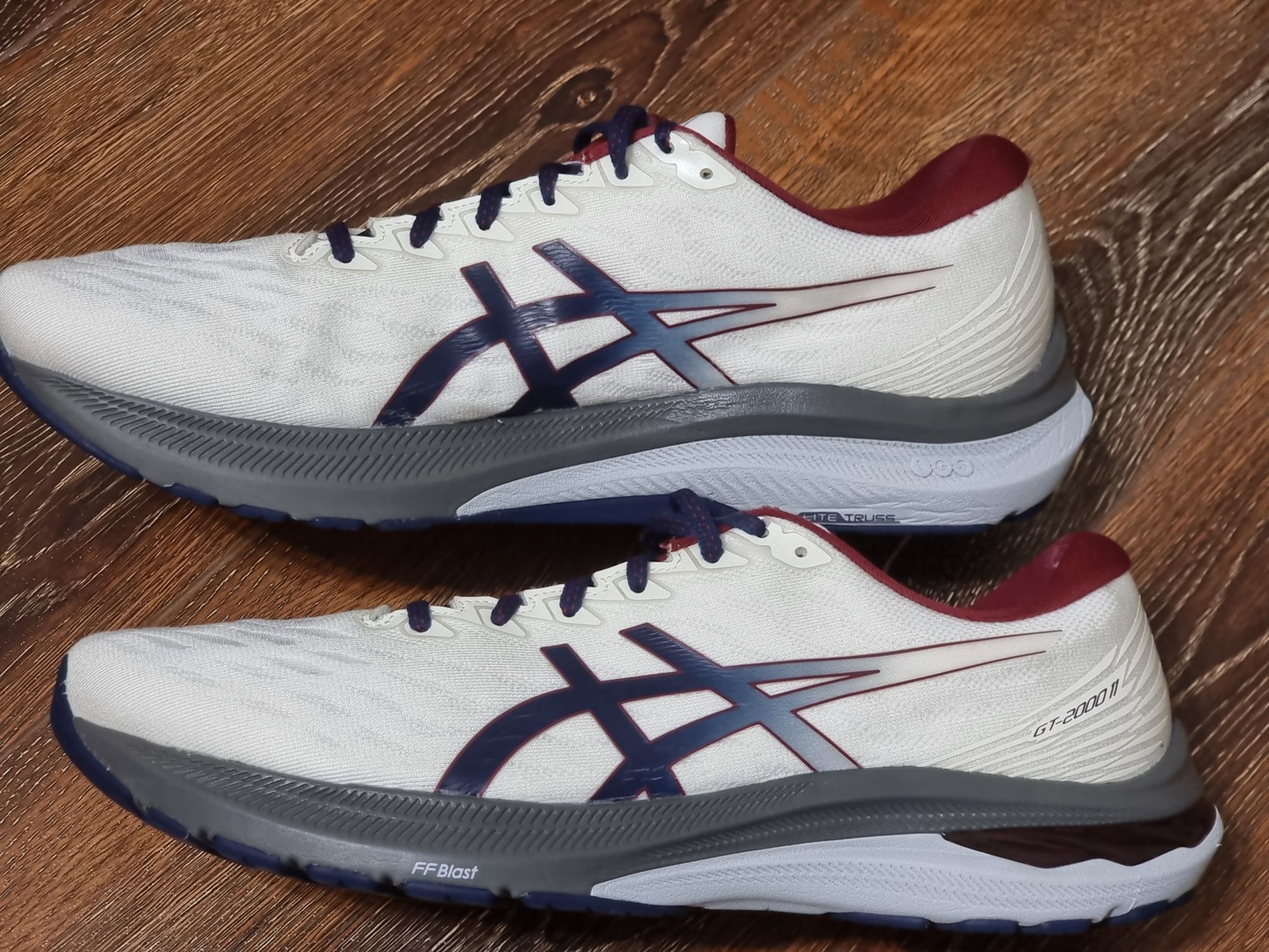 Оригінал 100% чоловічі кросівки asics gt 2000 11 euro 48