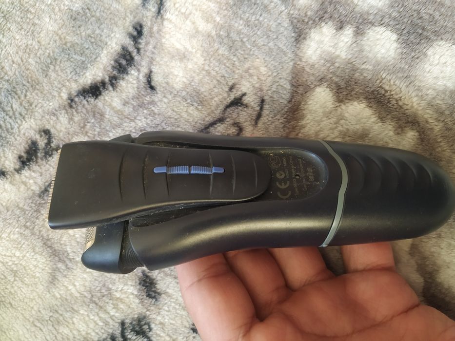 Бритва електрична Braun series 1 130 у відмінному стані.