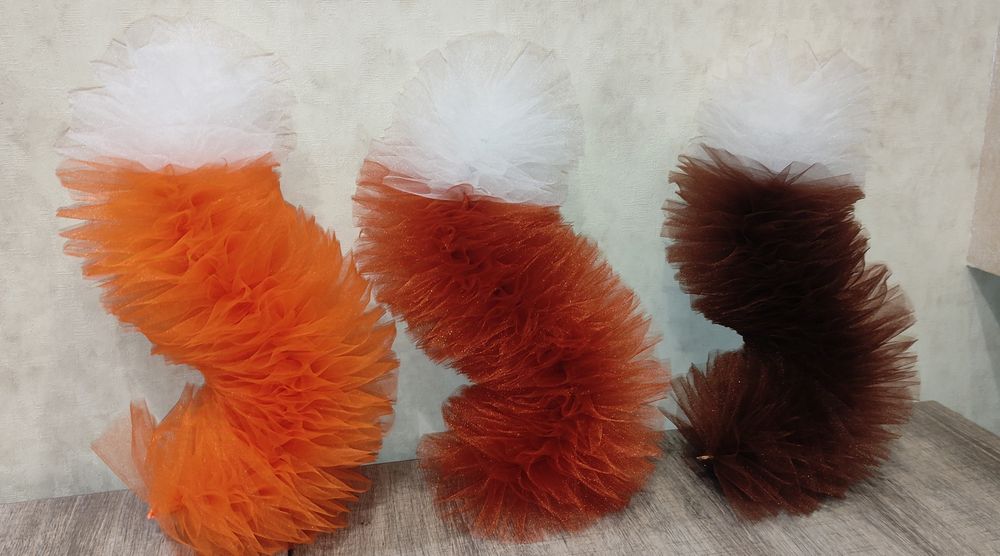 Хвіст для костюма білочка, лисичка. Каркасний, фатиновий.