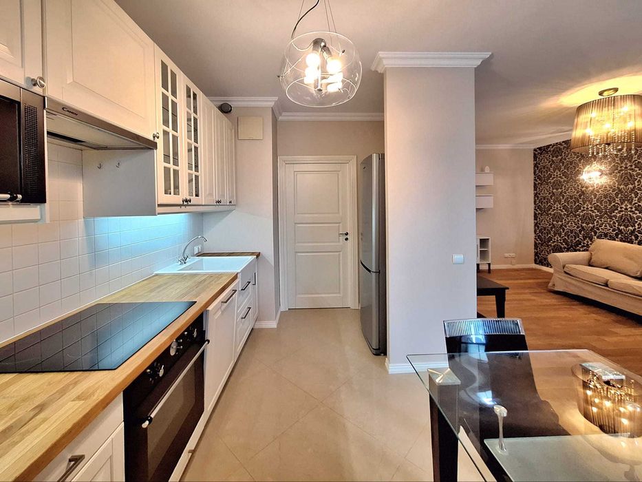 Browary Warszawskie ul. Chłodna 48 (Apartamentowiec Meridian ) 2 pok