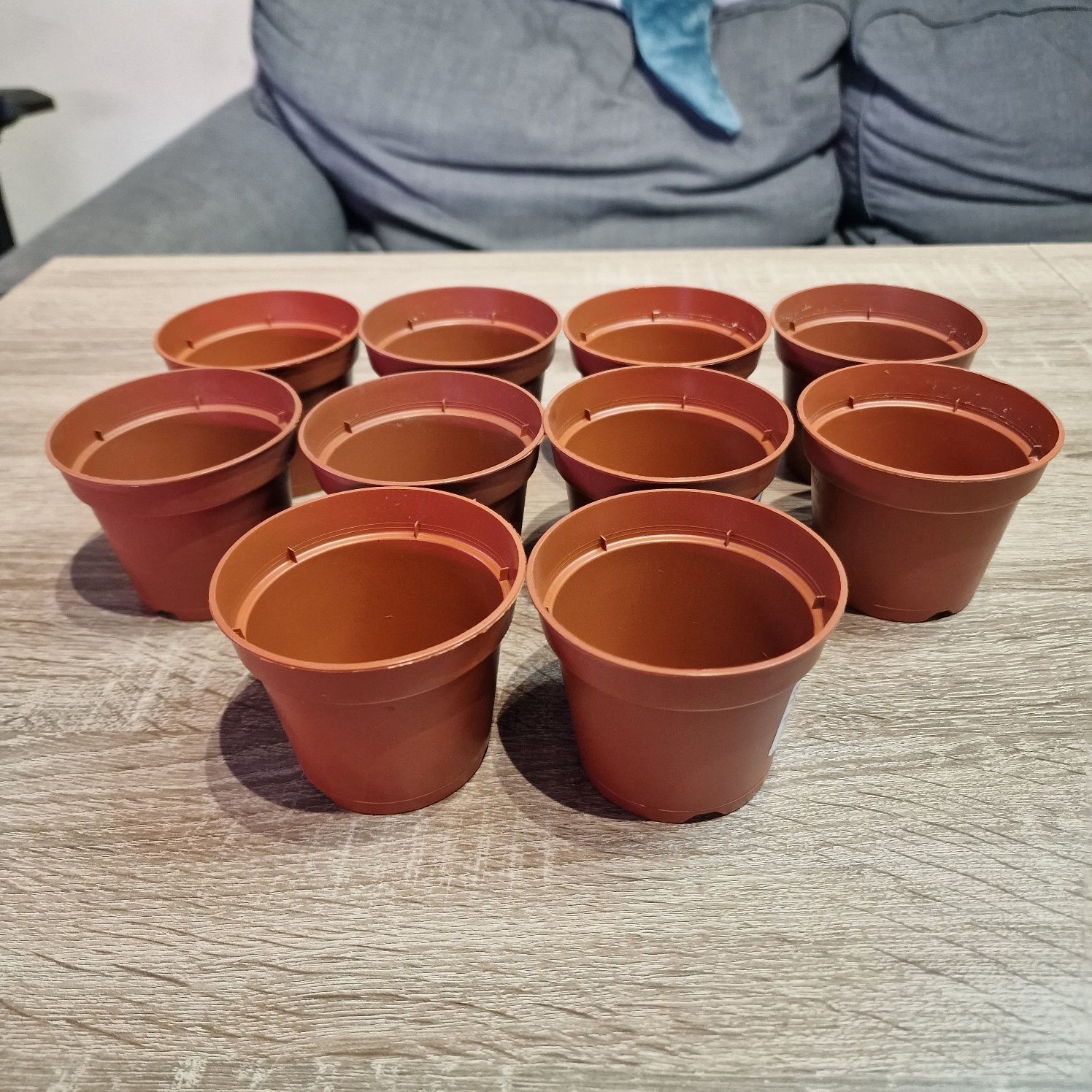 Doniczki brązowe zestaw 10 sztuk 8x6,5 cm 0,22L produkcyjne