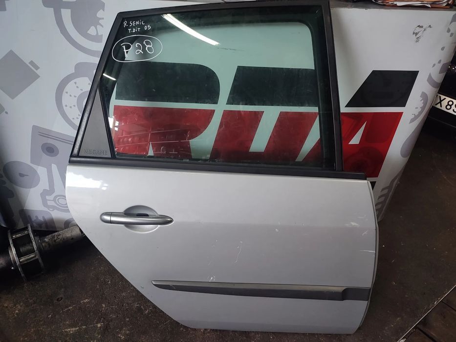 P28 Porta Trás Direita Renault Senic 2005