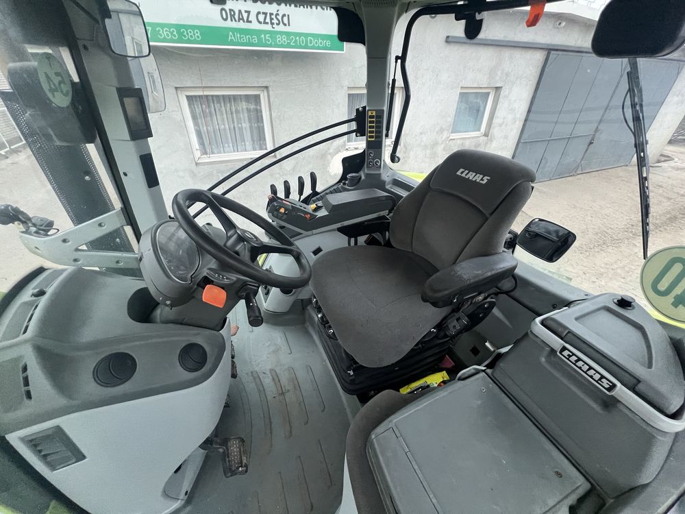 Claas Axion 800