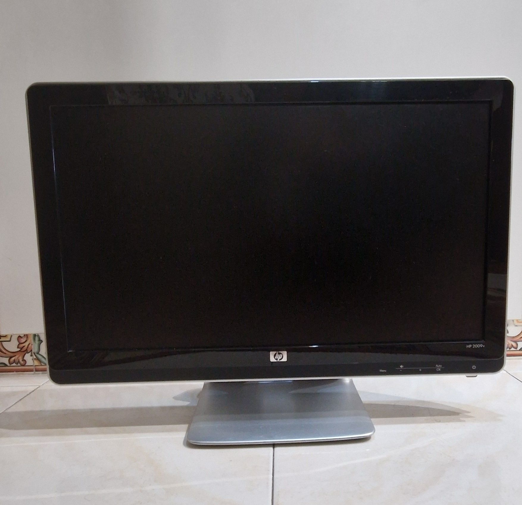 Monitor LCD HP 2009v diagonal de 20 polegadas