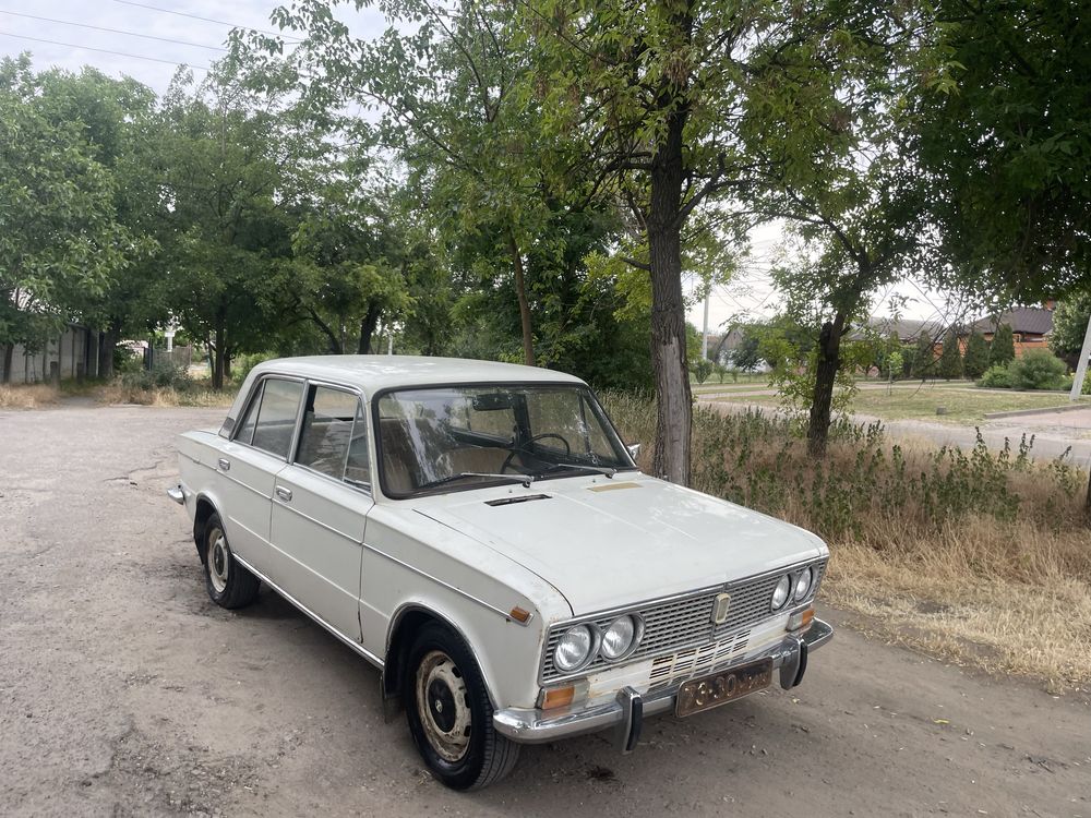 ВАЗ 2103 гаражное хранение