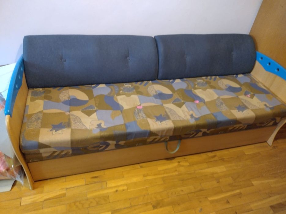 Oddam za darmo łóżko meble szafa prl