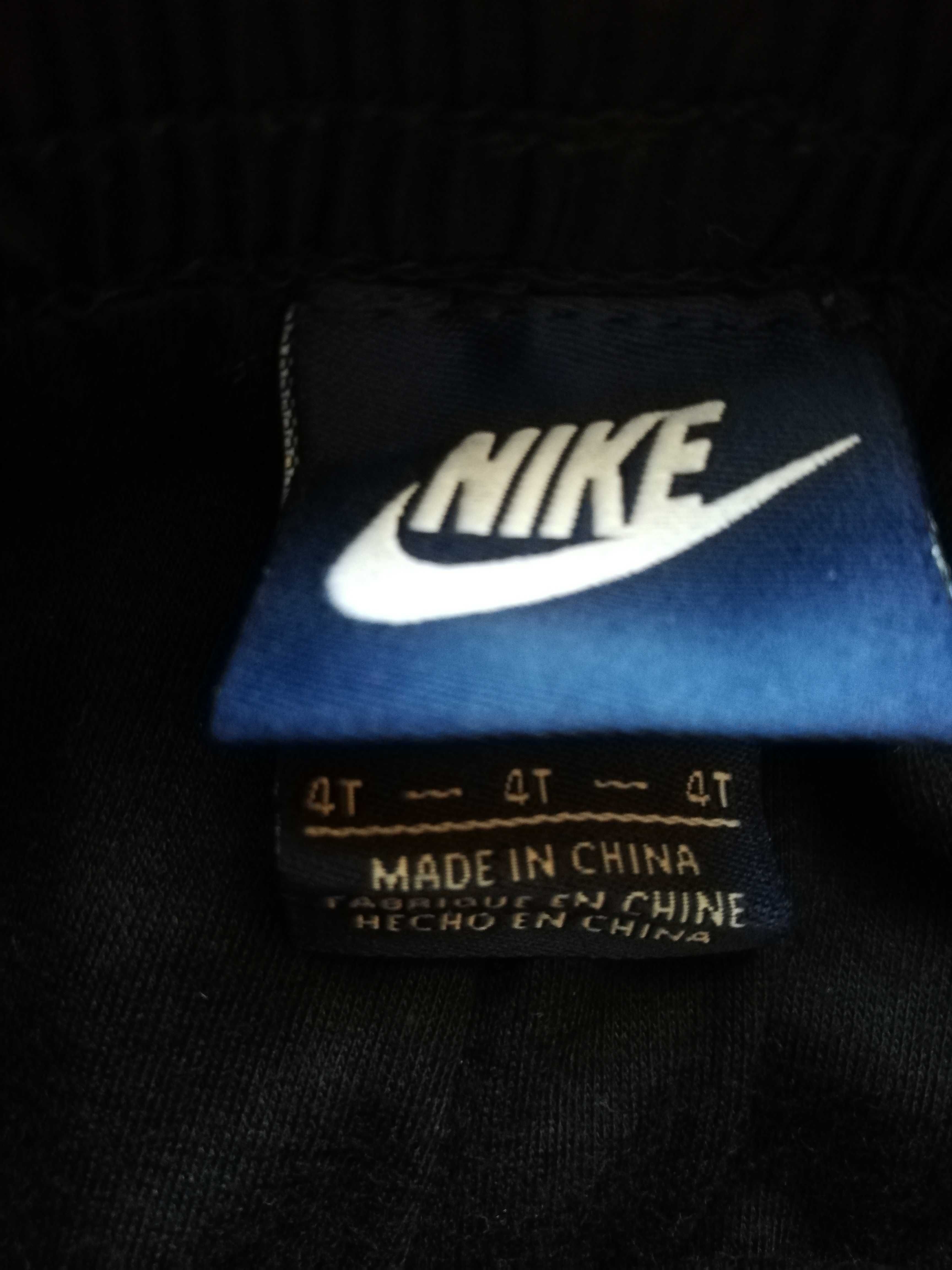 Nowe spodnie Nike rozmiar 104