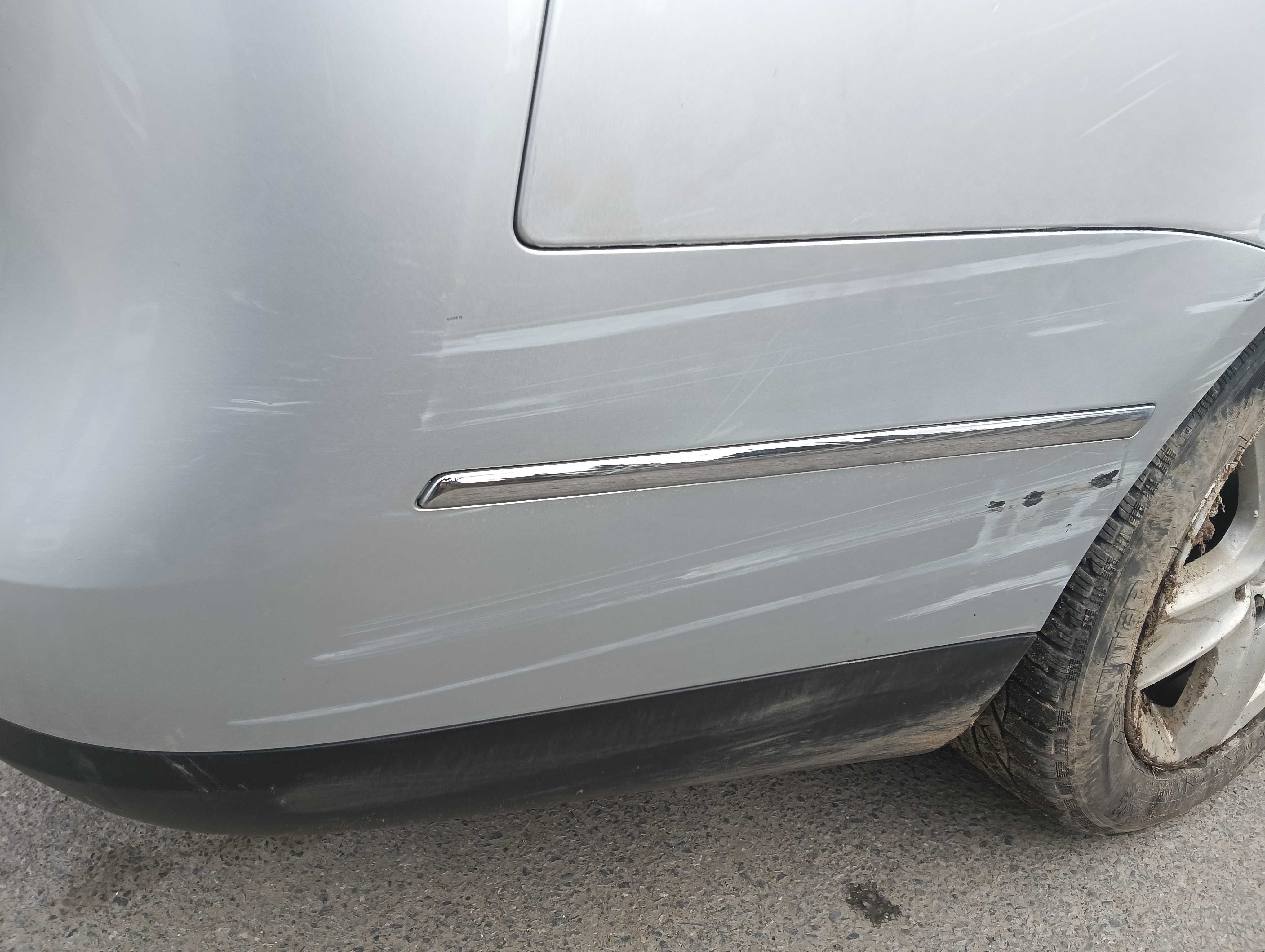 Zderzak tył Tylny Volkswagen Passat b6 Kombi LA7W Srebrny WYSYŁKA