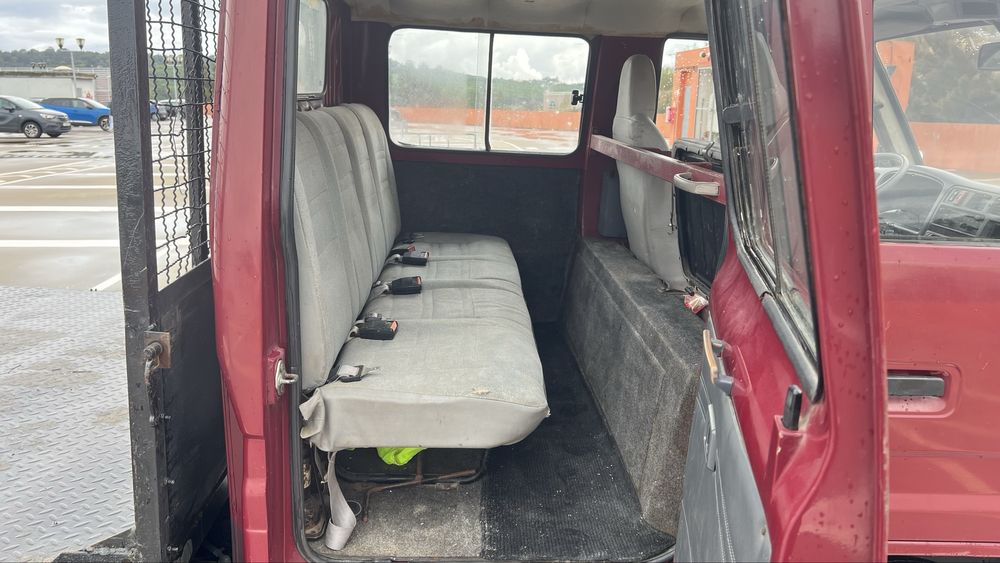 Toyota dyna 150 2.8D 7lug roda dupla