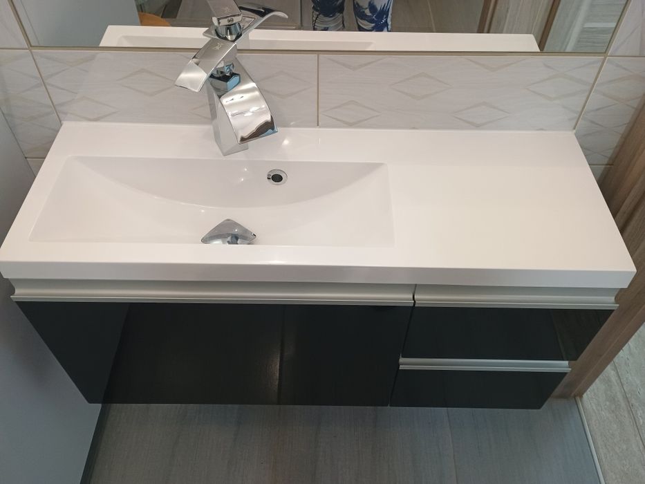 Szafka umywalka bateria zestaw