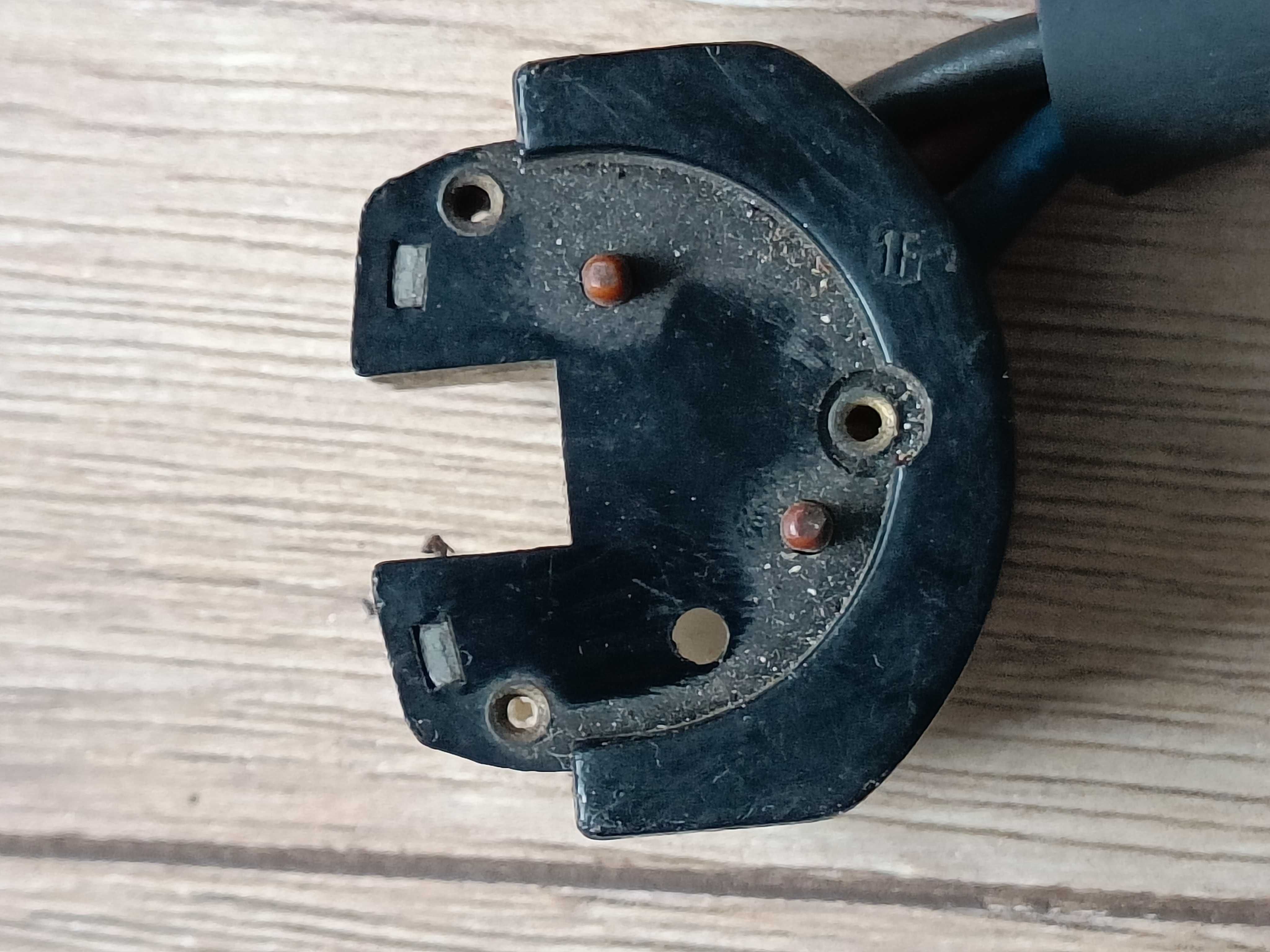 Kostka stac, 3 pin 126 STD