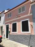 Arrenda-se apartamento T1+1 na Ajuda, remodelado.