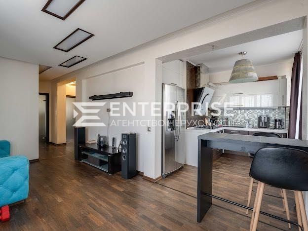 Продаж 3к квартири, Печерськ, бульвар Л.Українки