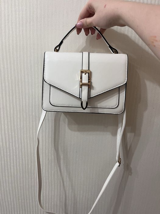 Женская сумка через плечо