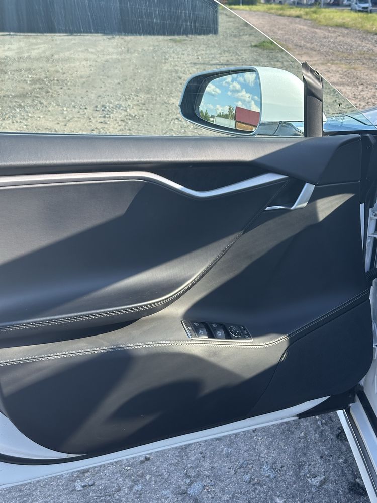 Tesla Model S Dual Motor 75D 2018
