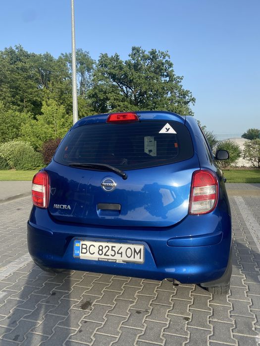 Нісан мікра 2013 року