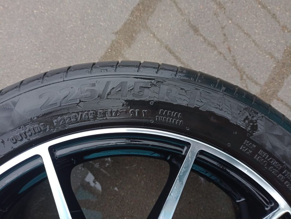 Toyota Auris II koła felgi oryginalne aluminiowe 17'