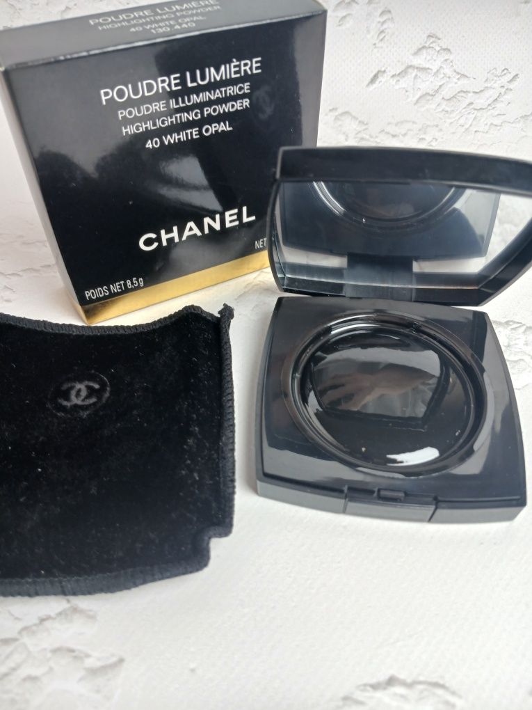 Хайлайтер пудра для обличчя Chanel