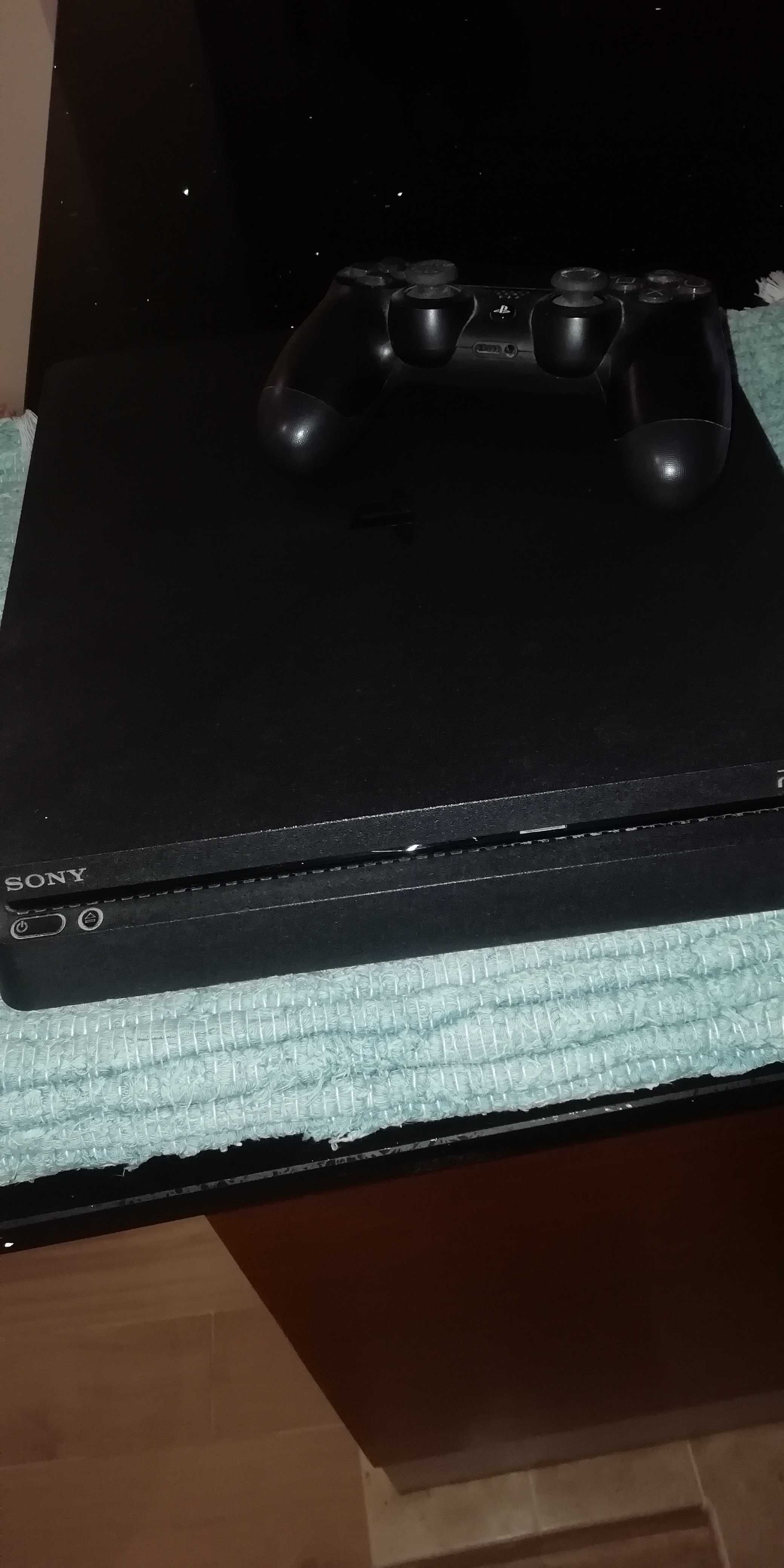 Playstation 4 800GB