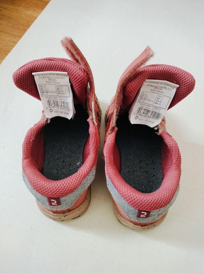 Ténis sapatilhas Decathlon tamanho 23