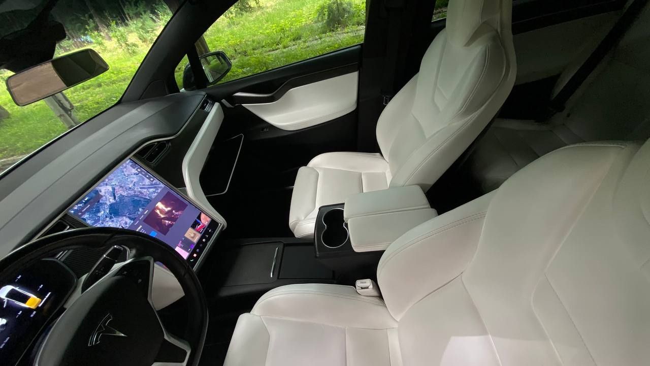 Tesla model X d90 Dual-motor