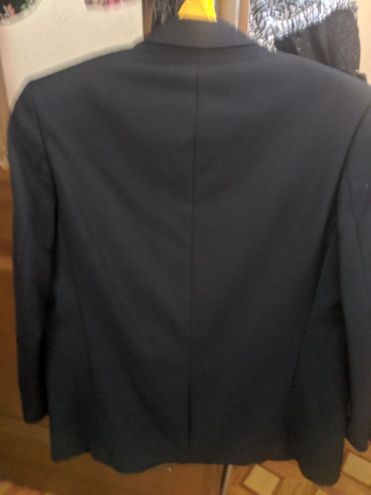 Пиджак для мальчика 140- 146р