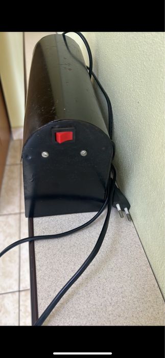 Ультрафіолетовий детектор валют